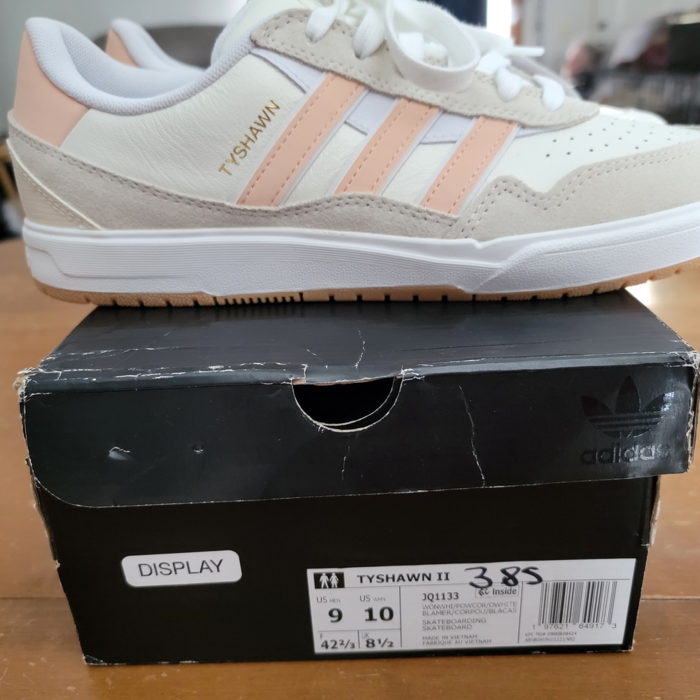Adidas Tyshawn II Wonder White & Powder Coral Mens 9 / Womens 10 NWT - Picture 5 of 14